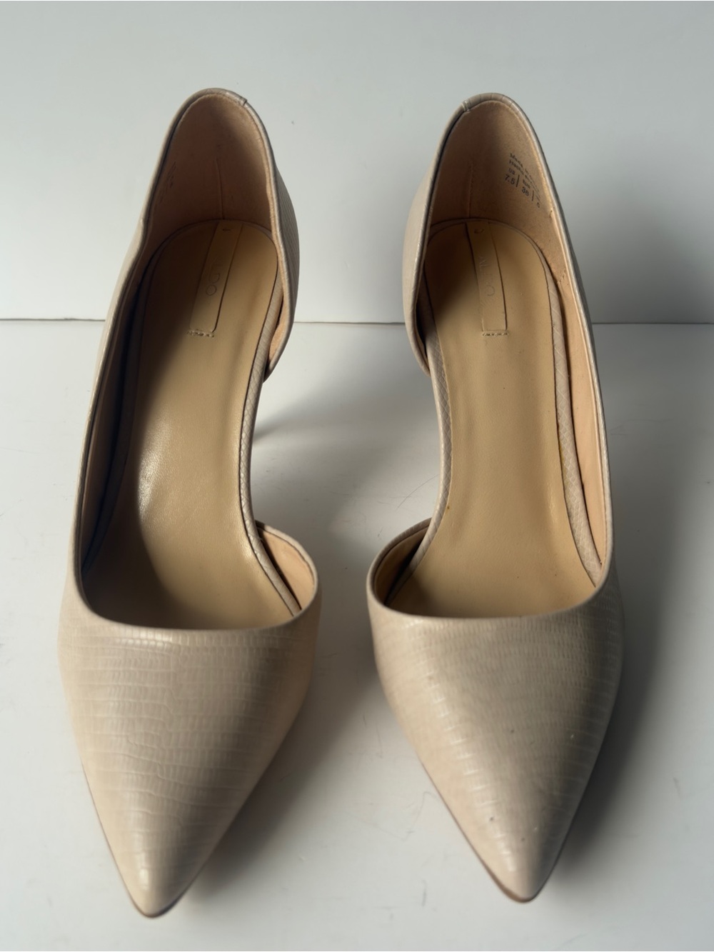 ALDO Women's Livianna D'Orsay Pointed Toe Cream Heels Pump Stiletto Sleek Size U